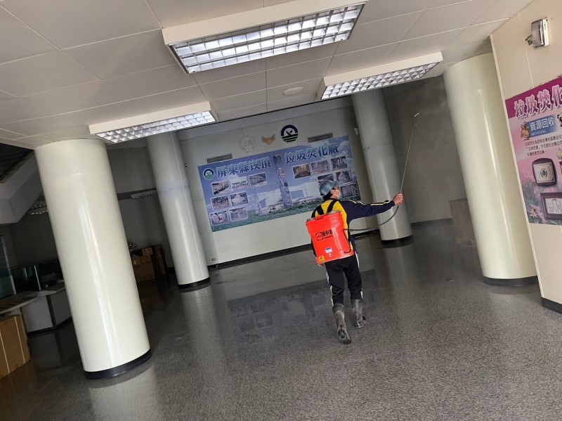 1121217焚化廠廠區消毒噴藥封面照片